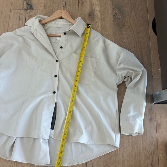 Arty Swing Oversized Cream Button Down 20% off - Picture 5 of 7